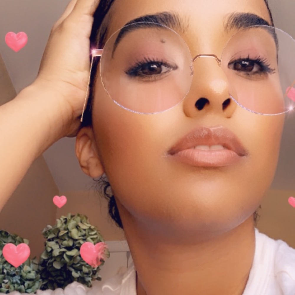 Meet your Posher, Luzkairy